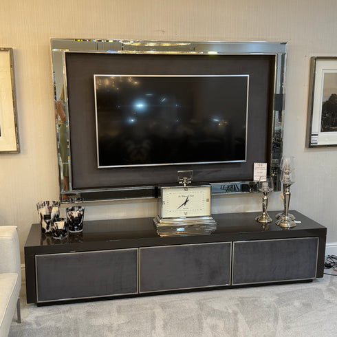 Bentley Plasma & Sideboard Media Unit